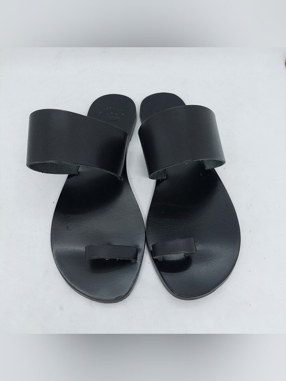 ATP Atelier Astrid Sandals Womens Sz 35 US 5 Black Leather Toe-Ring Summer Shoes